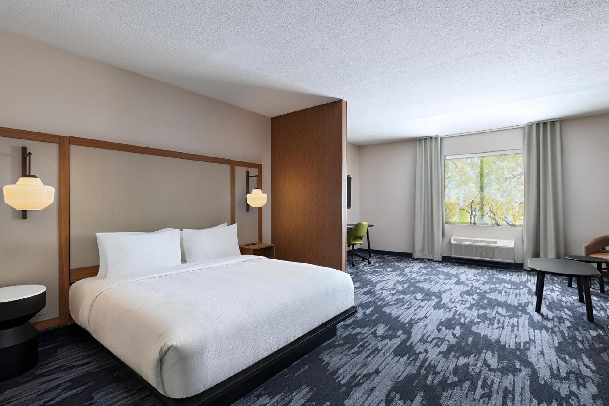 Fairfield By Marriott Inn & Suites Хилсборо Экстерьер фото