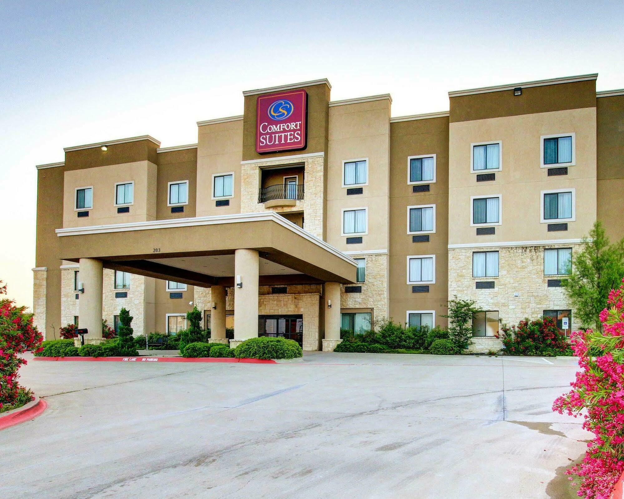 Fairfield By Marriott Inn & Suites Хилсборо Экстерьер фото