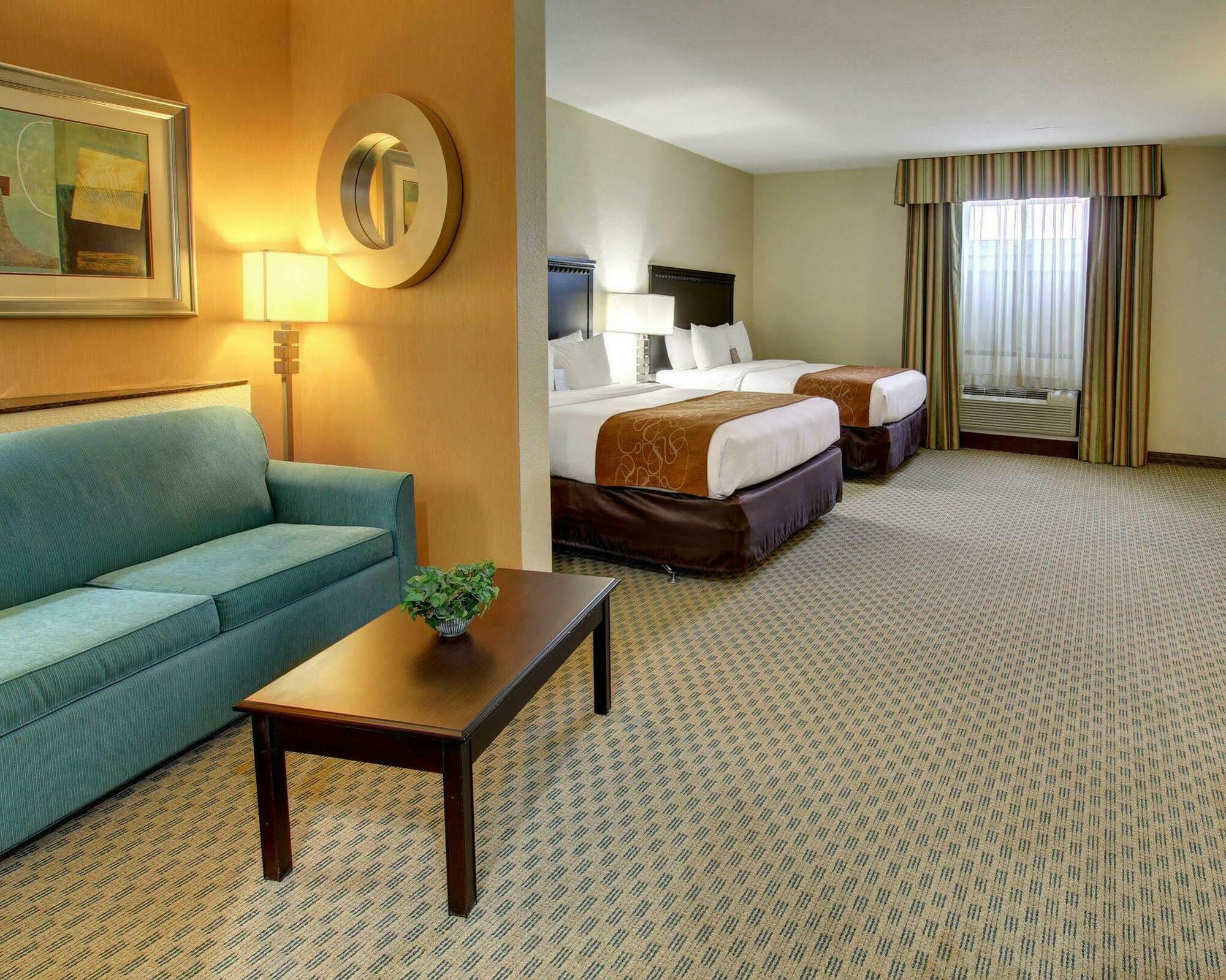 Fairfield By Marriott Inn & Suites Хилсборо Экстерьер фото